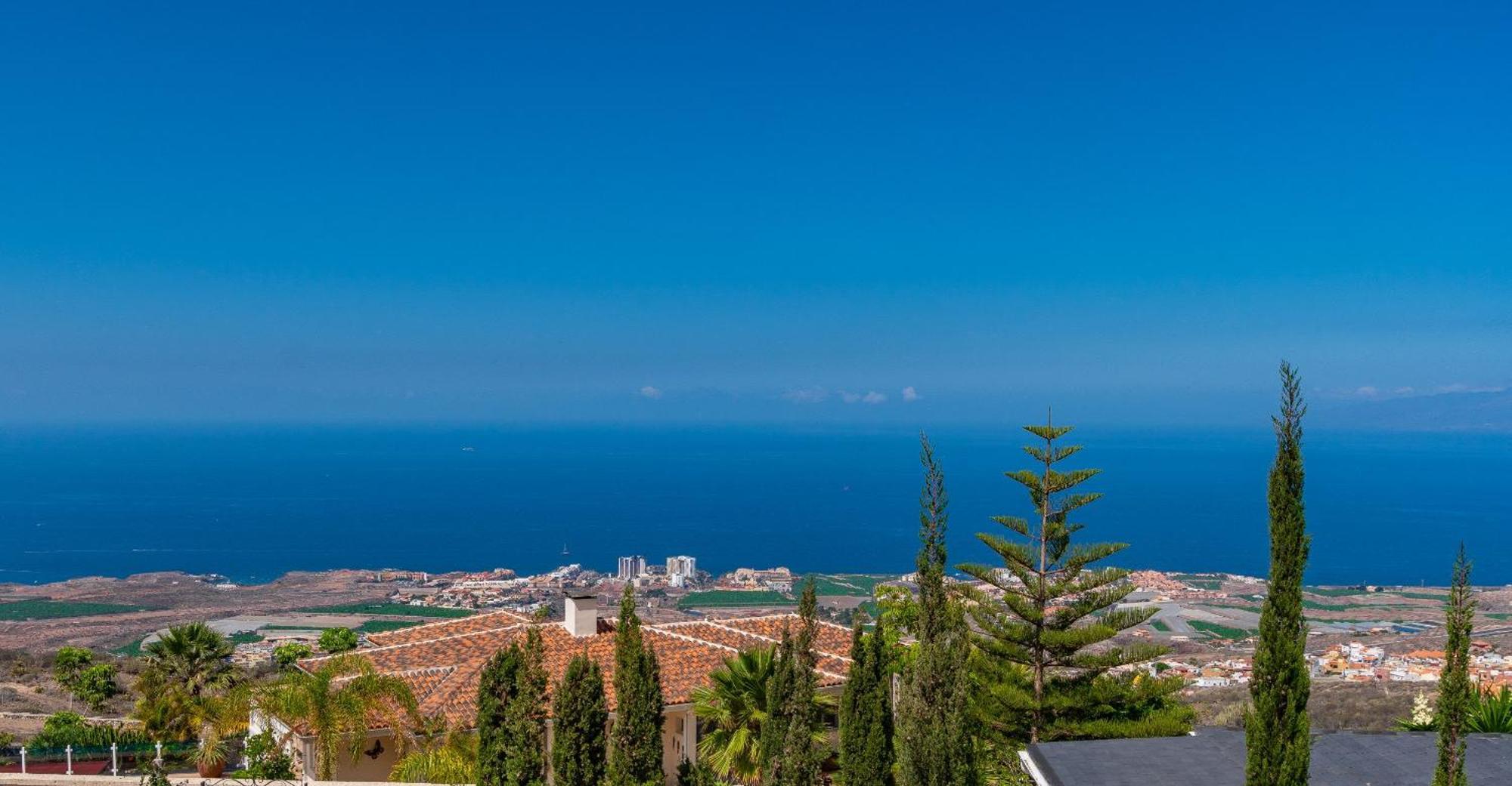 Villa Hibisco, Jacuzzi Y Vistas Al Atlantico アデヘ エクステリア 写真