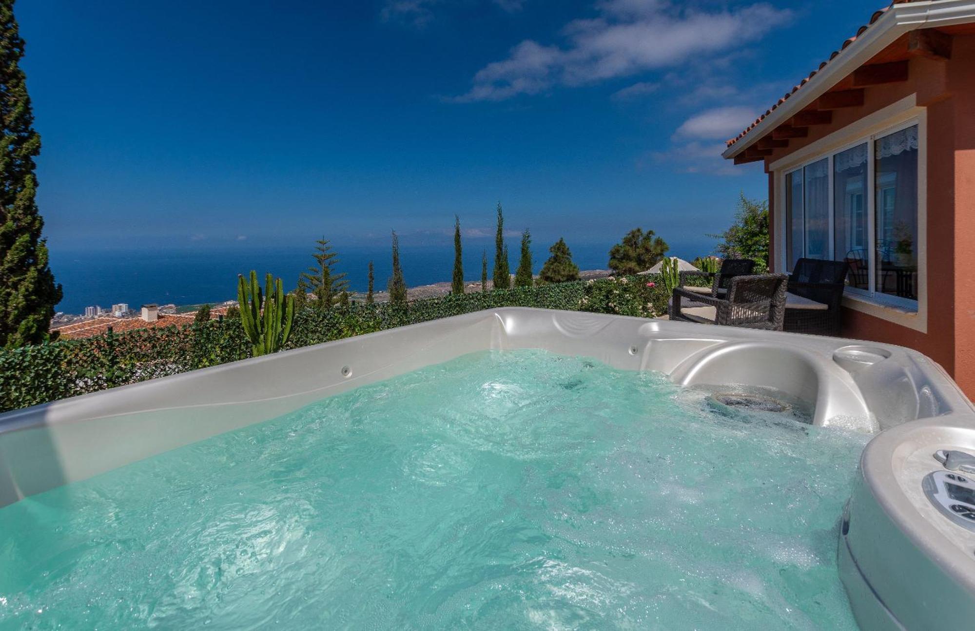 Villa Hibisco, Jacuzzi Y Vistas Al Atlantico アデヘ エクステリア 写真