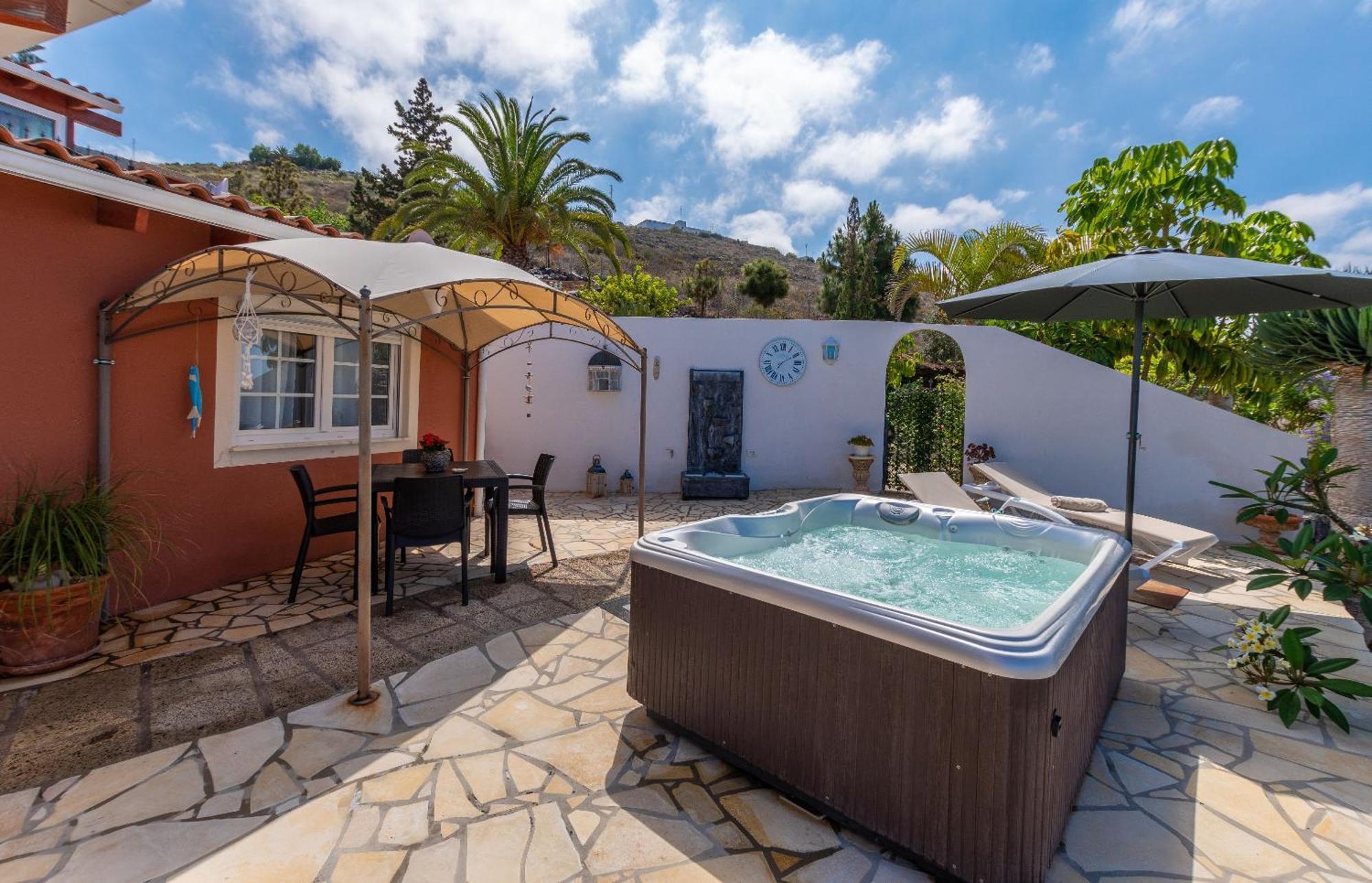 Villa Hibisco, Jacuzzi Y Vistas Al Atlantico アデヘ エクステリア 写真