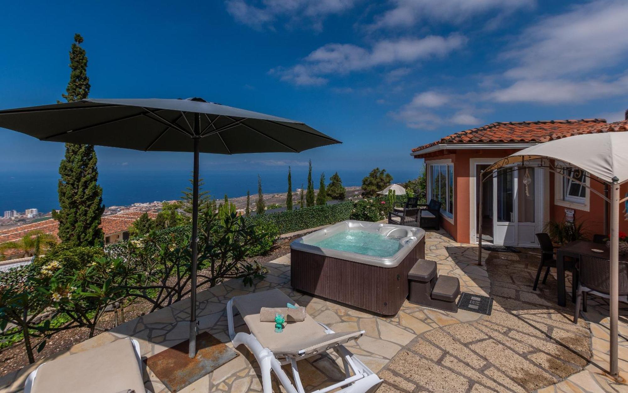 Villa Hibisco, Jacuzzi Y Vistas Al Atlantico アデヘ エクステリア 写真