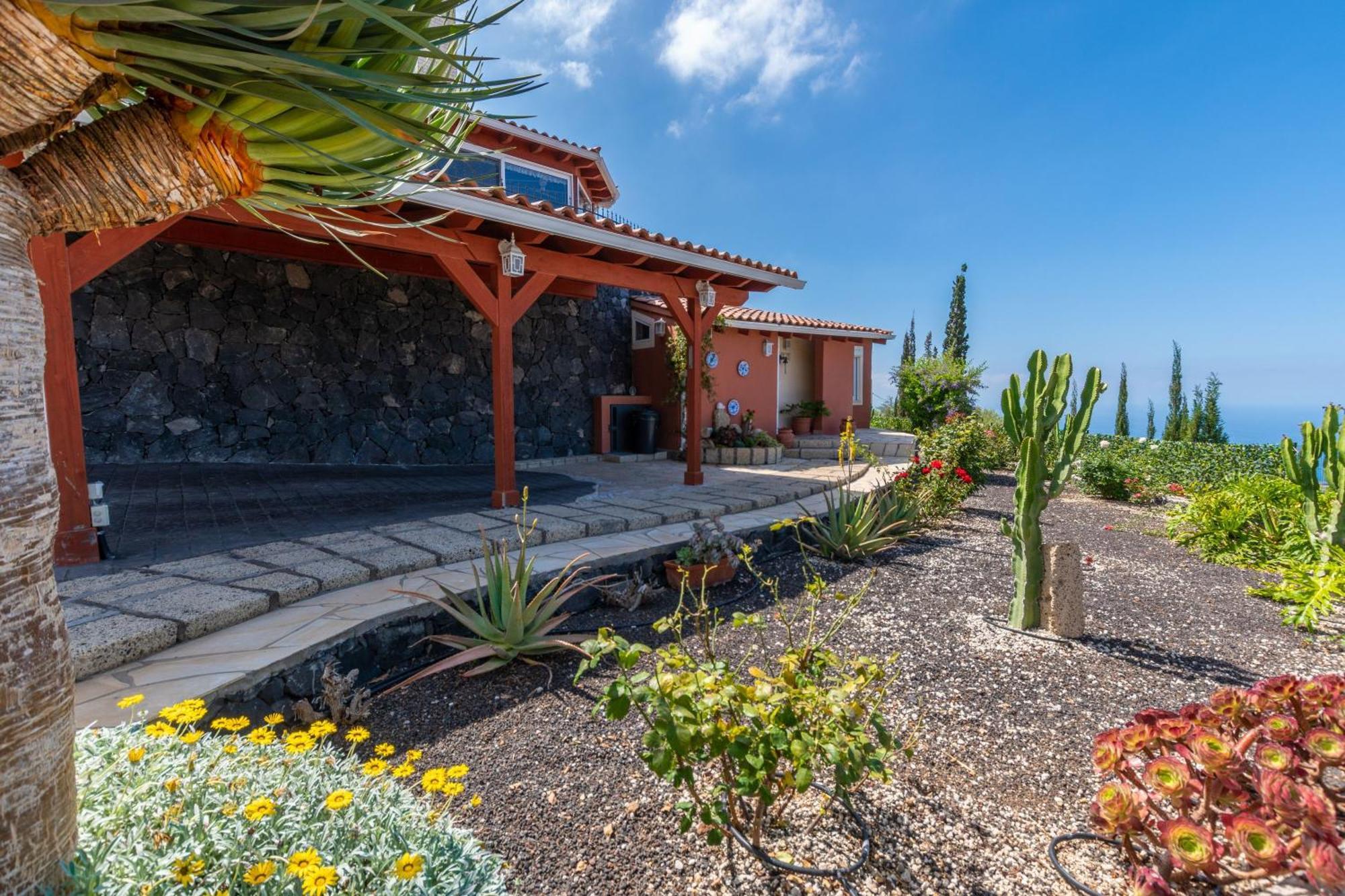 Villa Hibisco, Jacuzzi Y Vistas Al Atlantico アデヘ エクステリア 写真
