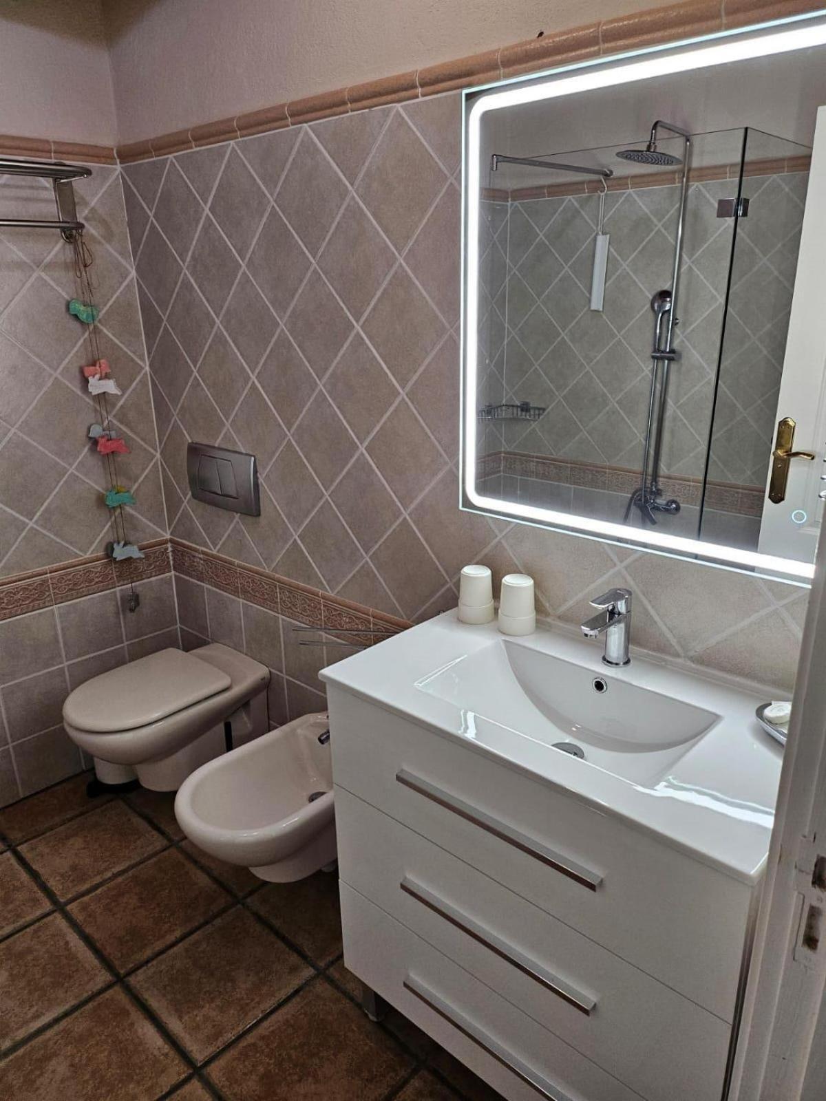 Villa Hibisco, Jacuzzi Y Vistas Al Atlantico アデヘ エクステリア 写真