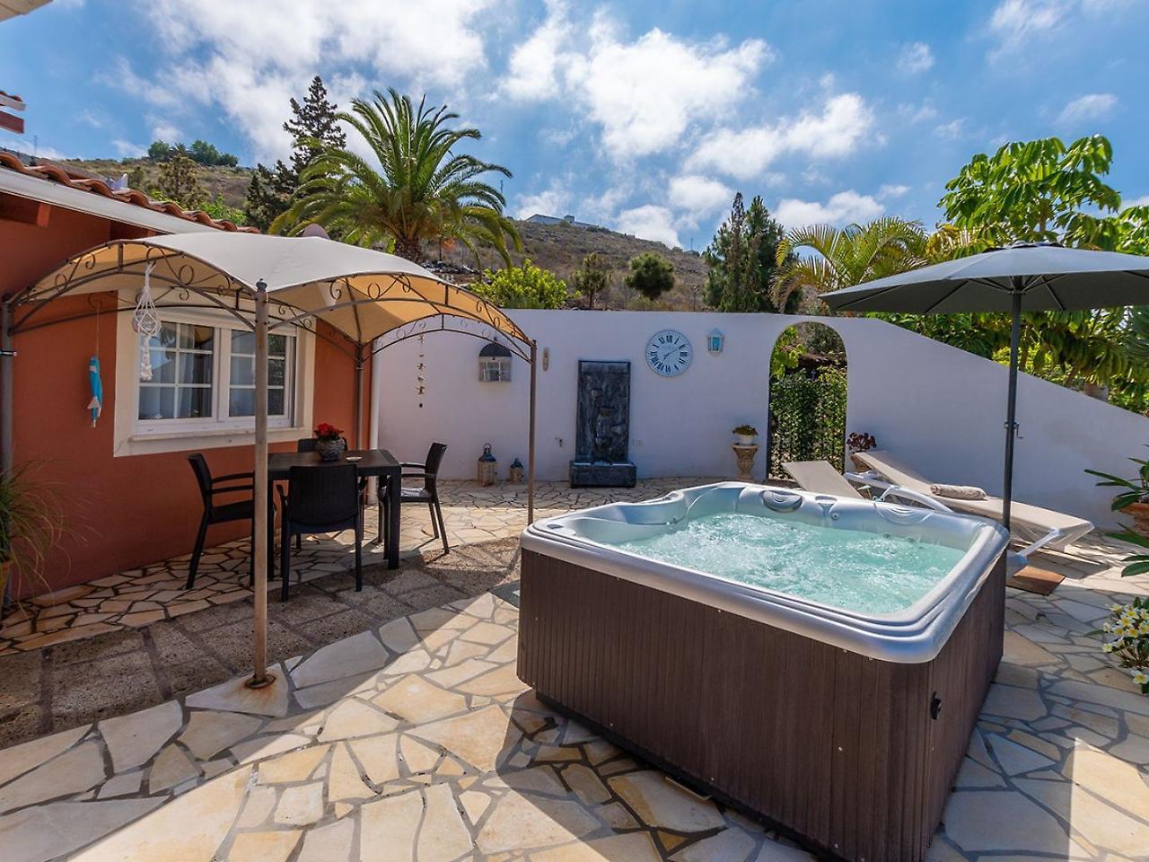Villa Hibisco, Jacuzzi Y Vistas Al Atlantico アデヘ エクステリア 写真